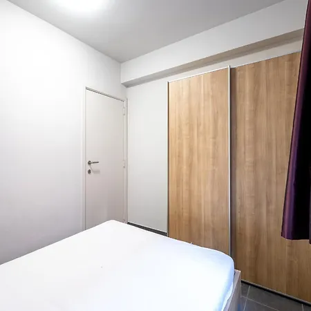 Beaulieu & Chambord 71 For 6 People Blankenberge